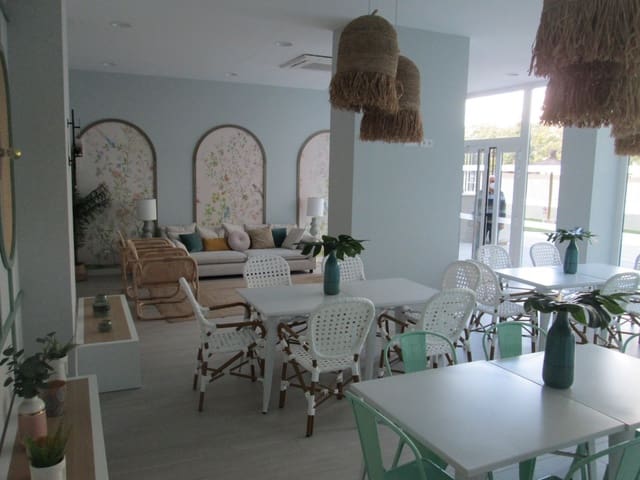 3 sovrum Lägenhet att hyra i Sevilla stad med pool garage - 1 150 € (Ref: 6491313)