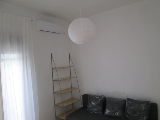 1 slaapkamer Flat te huur in Sevilla stad - € 750 (Ref: 6652025)