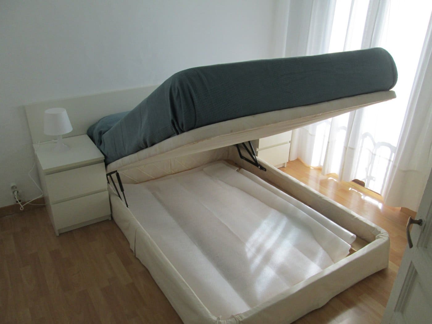 1 soveværelse Lejlighed til leje i Sevilla by - € 750 (Ref: 6652025)