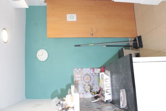 Comercial para arrendar em Nervión, Sevilha cidade - 1 600 € (Ref: 7427368)