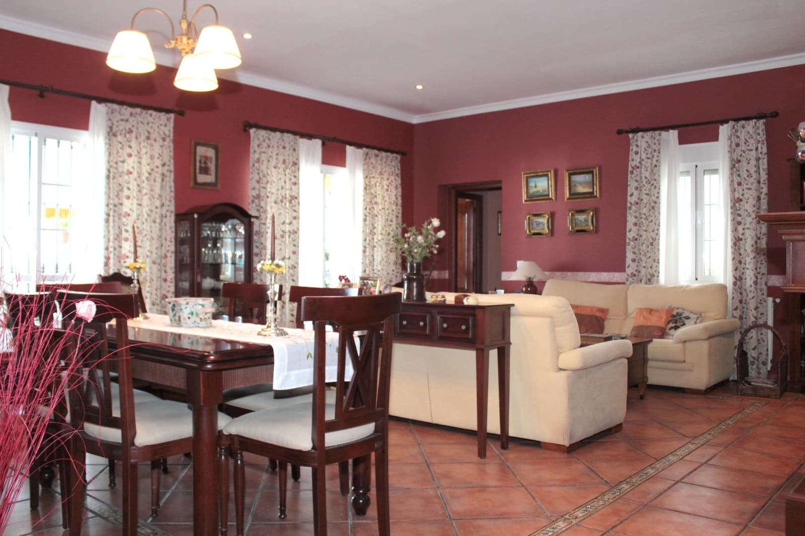 6 soveværelse Villa til salg i Cazalla de la Sierra med swimmingpool - € 860.000 (Ref: 7824345)