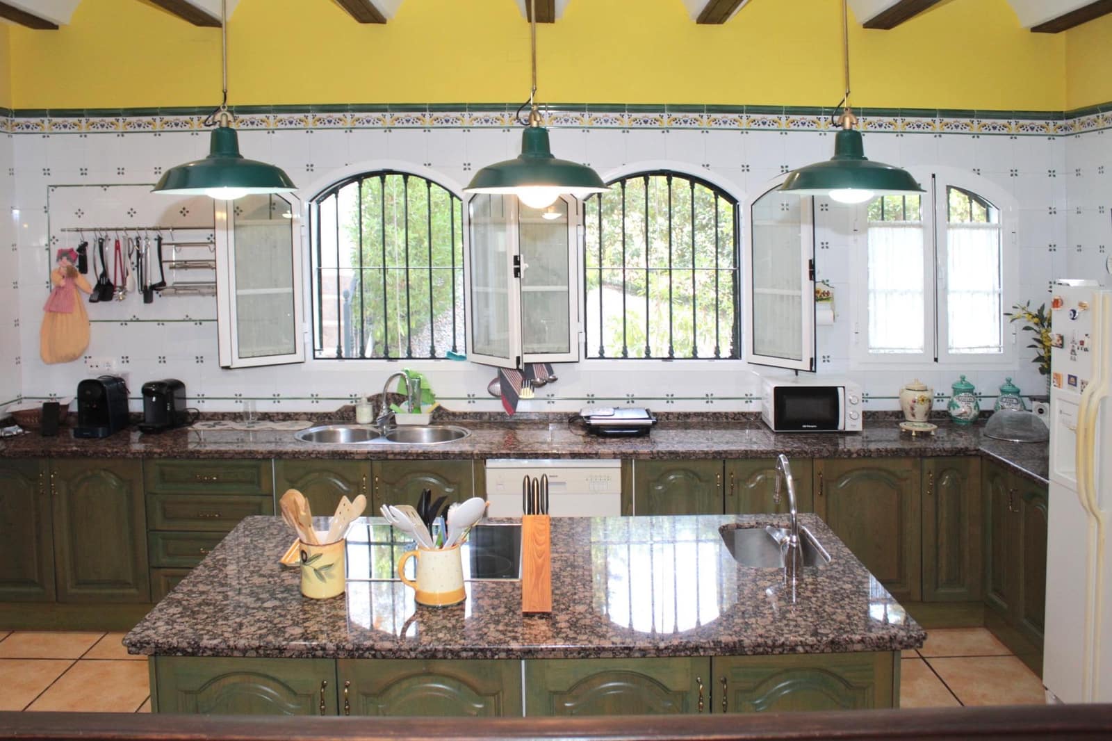 6 soveværelse Villa til salg i Cazalla de la Sierra med swimmingpool - € 860.000 (Ref: 7824345)