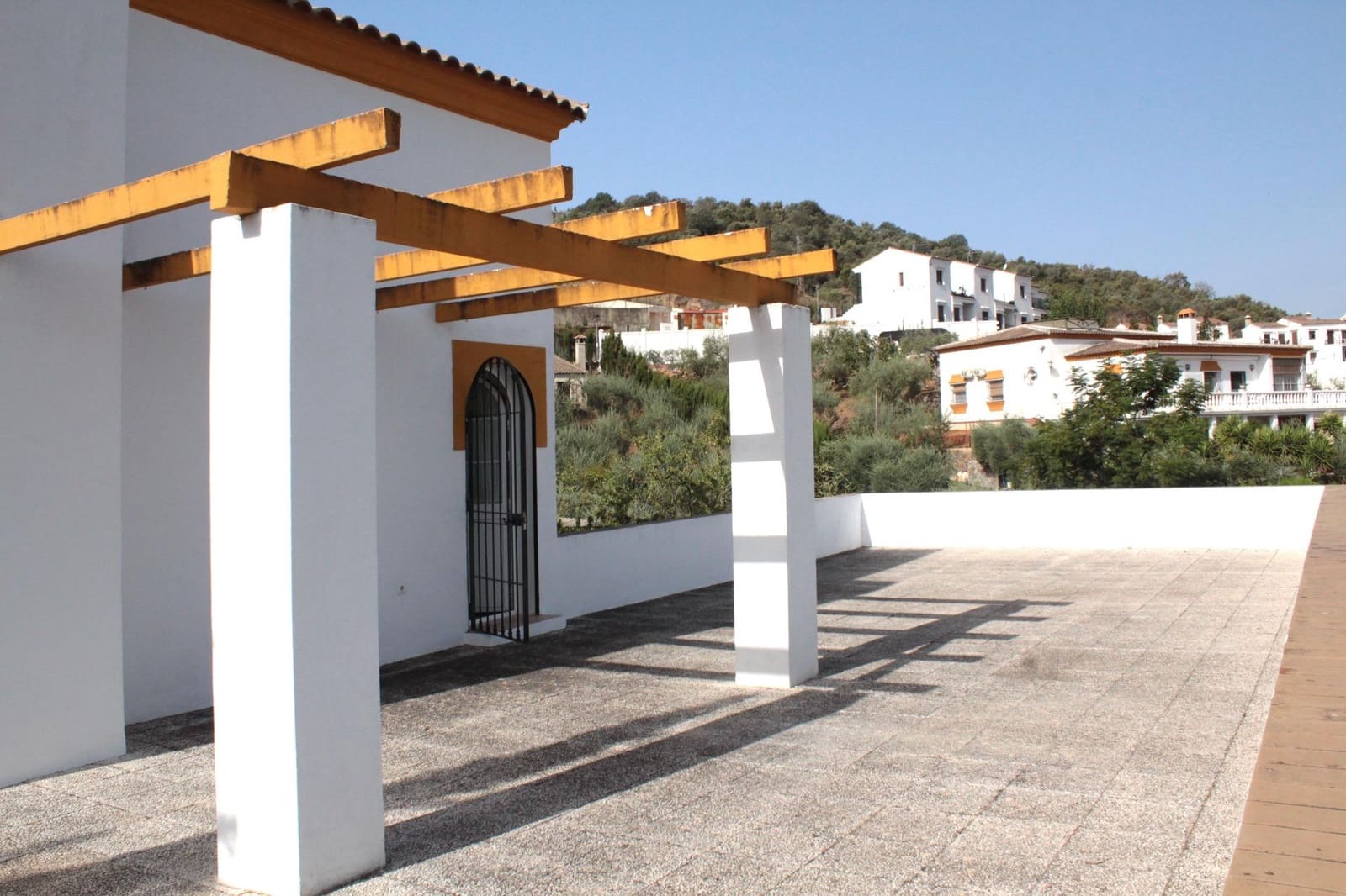 6 soveværelse Villa til salg i Cazalla de la Sierra med swimmingpool - € 860.000 (Ref: 7824345)