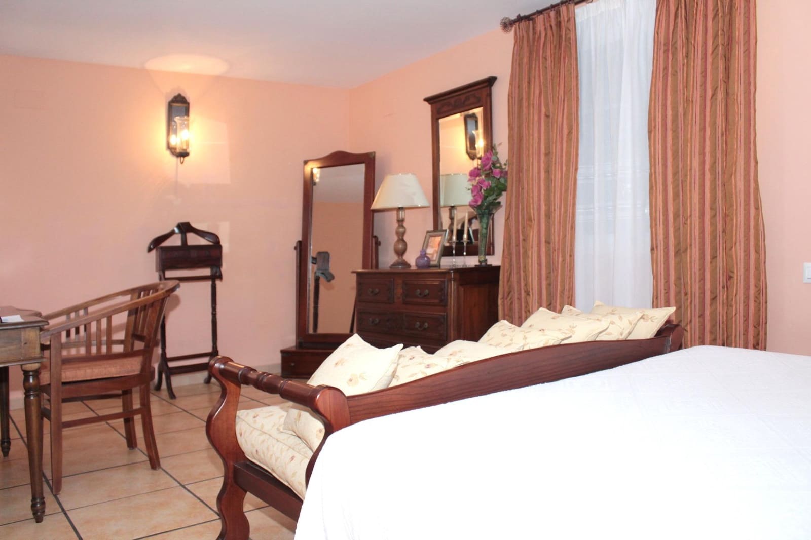 6 soveværelse Villa til salg i Cazalla de la Sierra med swimmingpool - € 860.000 (Ref: 7824345)