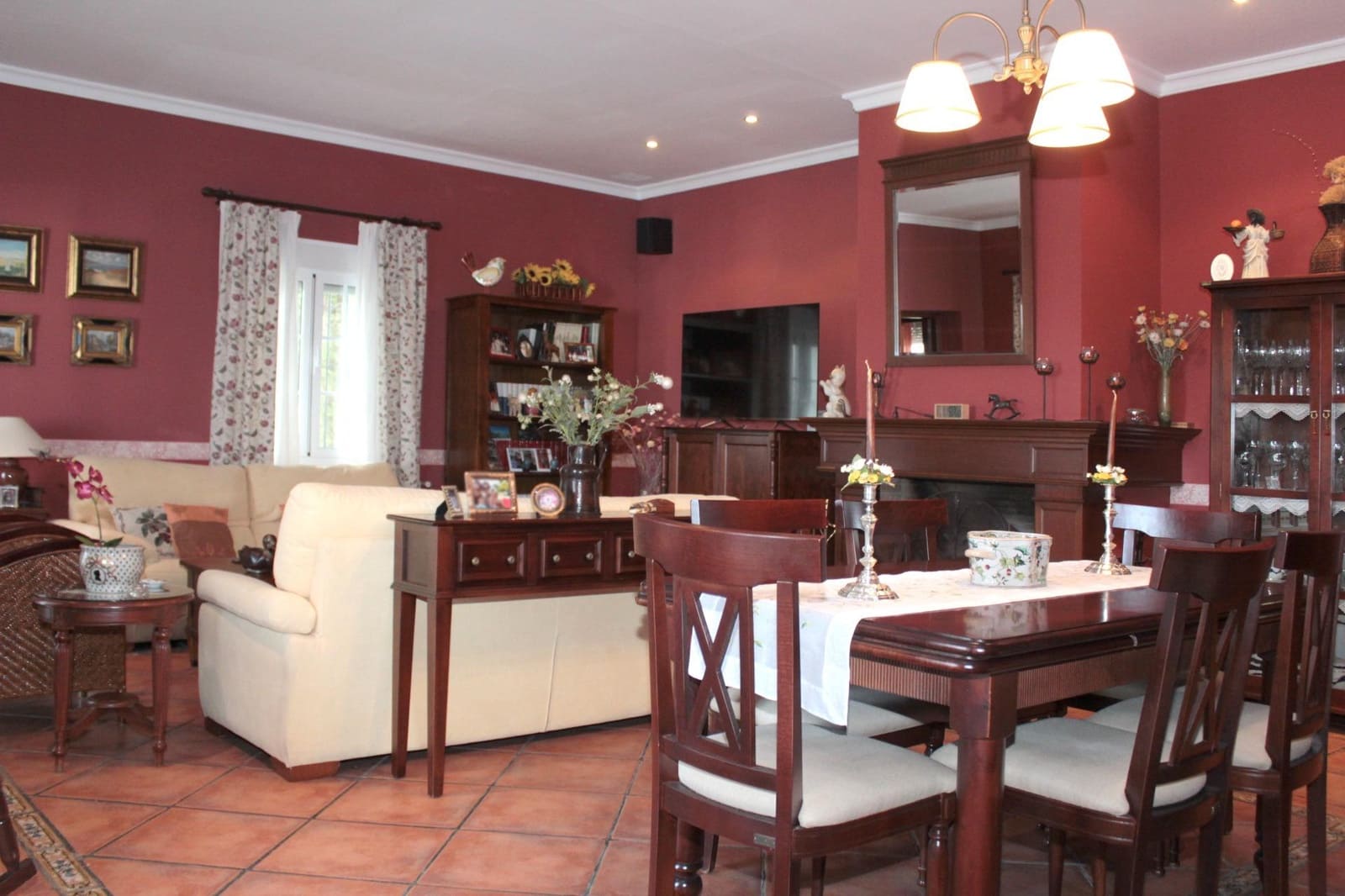 6 soveværelse Villa til salg i Cazalla de la Sierra med swimmingpool - € 860.000 (Ref: 7824345)