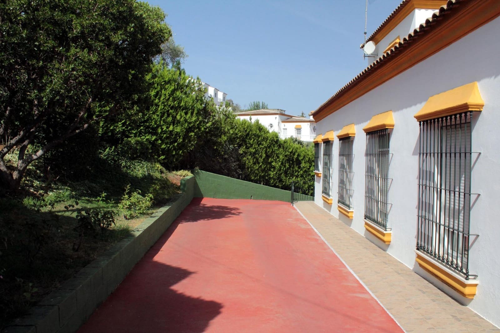 6 soveværelse Villa til salg i Cazalla de la Sierra med swimmingpool - € 860.000 (Ref: 7824345)