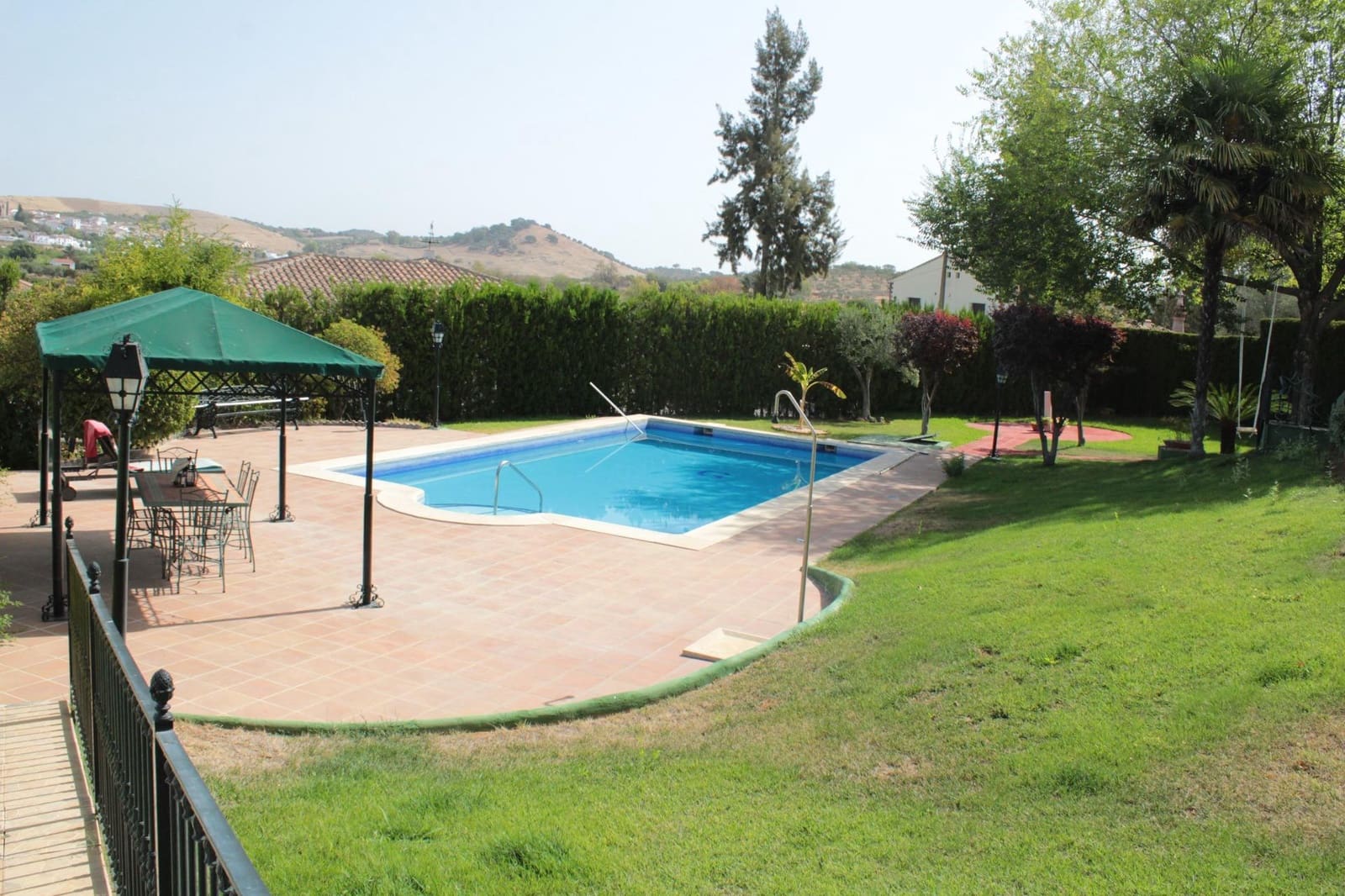 6 soveværelse Villa til salg i Cazalla de la Sierra med swimmingpool - € 860.000 (Ref: 7824345)