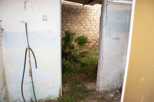 Tomt till salu i Dos Hermanas - 105 000 € (Ref: 7888431)