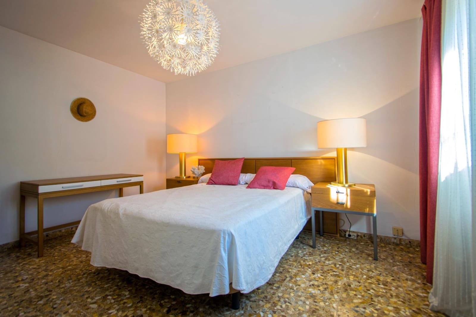 3 sypialnia Willa na sprzedaż w Alcala de Guadaira z basenem - 279 800 € (Ref: 8308673)