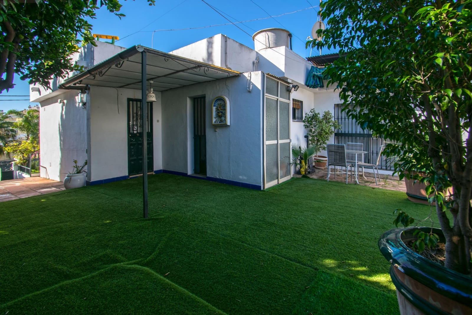 3 sypialnia Willa na sprzedaż w Alcala de Guadaira z basenem - 279 800 € (Ref: 8308673)