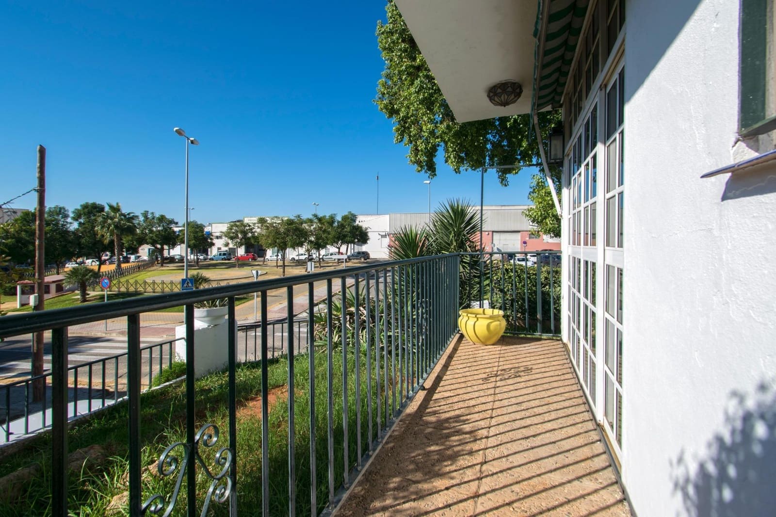 3 sypialnia Willa na sprzedaż w Alcala de Guadaira z basenem - 279 800 € (Ref: 8308673)