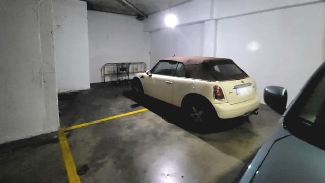 Garage for sale in Tomares - € 20,000 (Ref: 8308724)