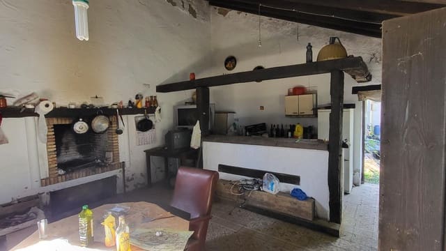 4 soveværelse Finca/Landehus til salg i Pilas med swimmingpool - € 250.000 (Ref: 8308771)