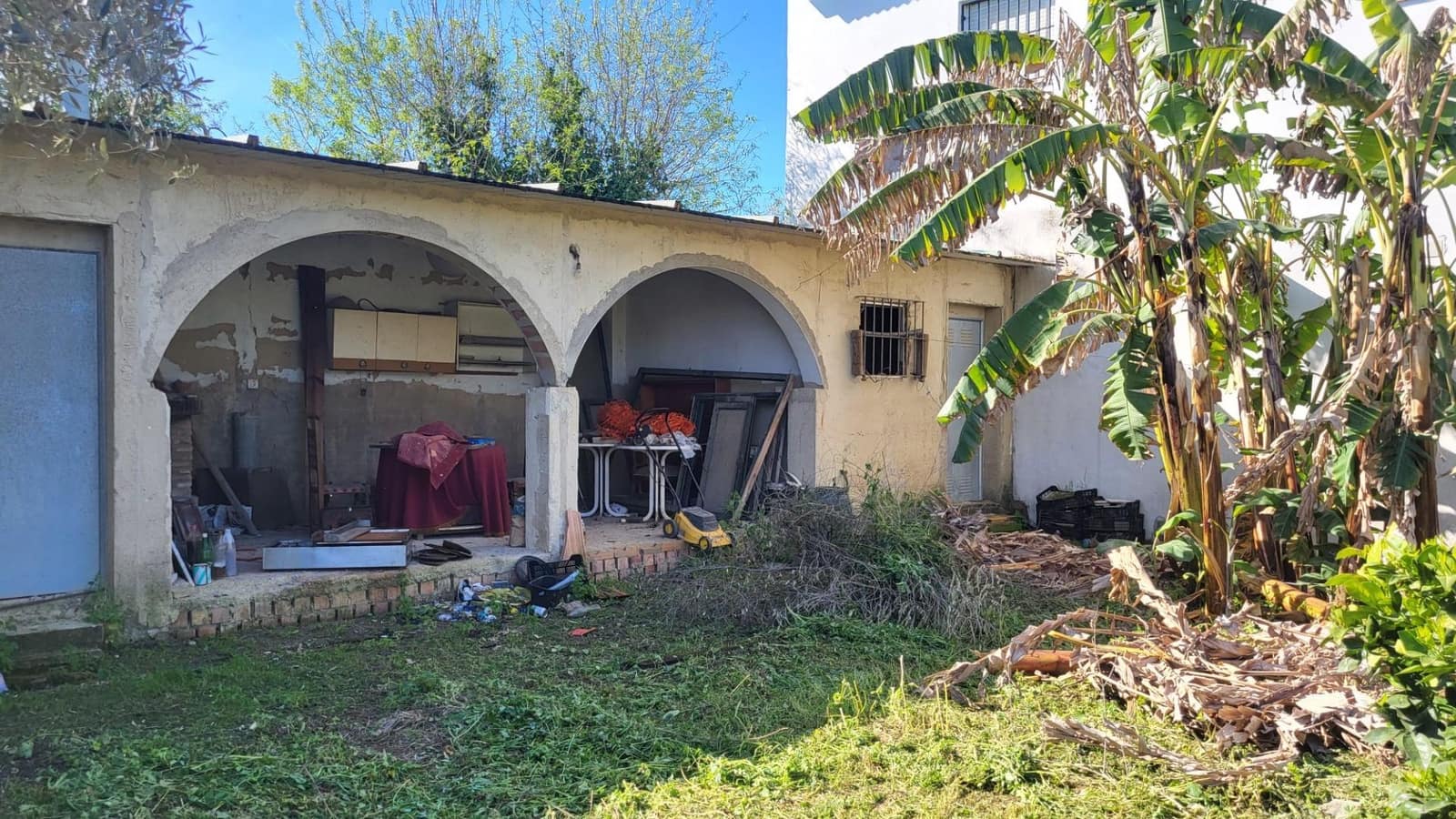 4 soveværelse Finca/Landehus til salg i Pilas med swimmingpool - € 250.000 (Ref: 8308771)