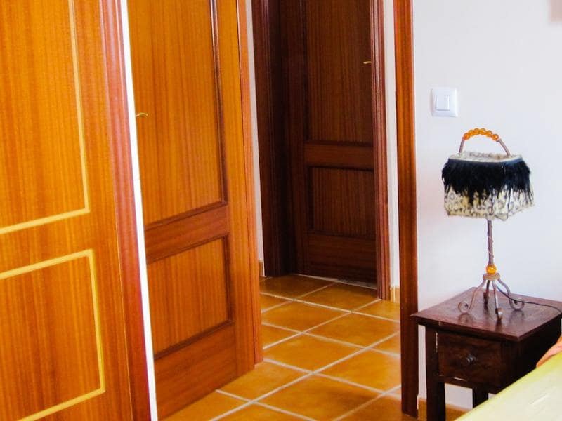 3 soveværelse Finca/Landehus til salg i Cala med garage - € 99.000 (Ref: 8308779)