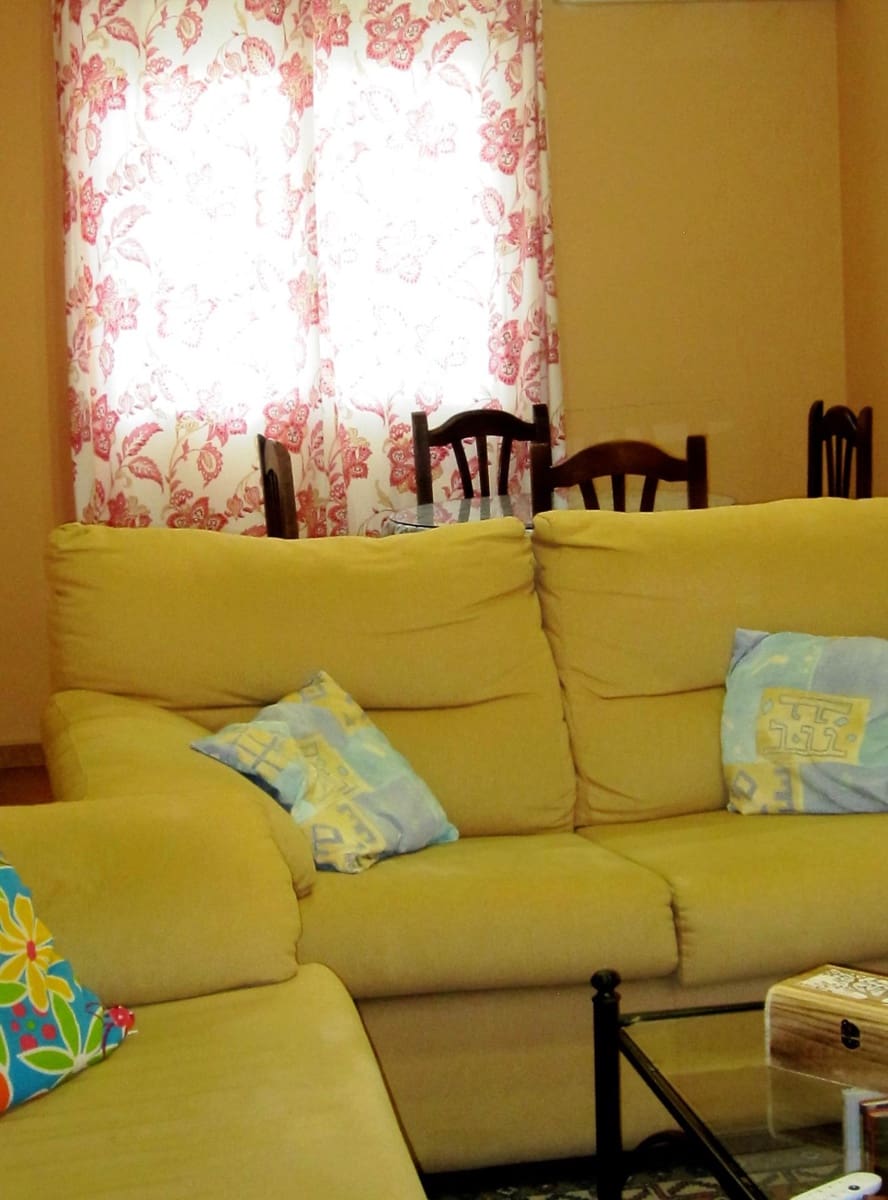 3 soveværelse Finca/Landehus til salg i Cala med garage - € 99.000 (Ref: 8308779)