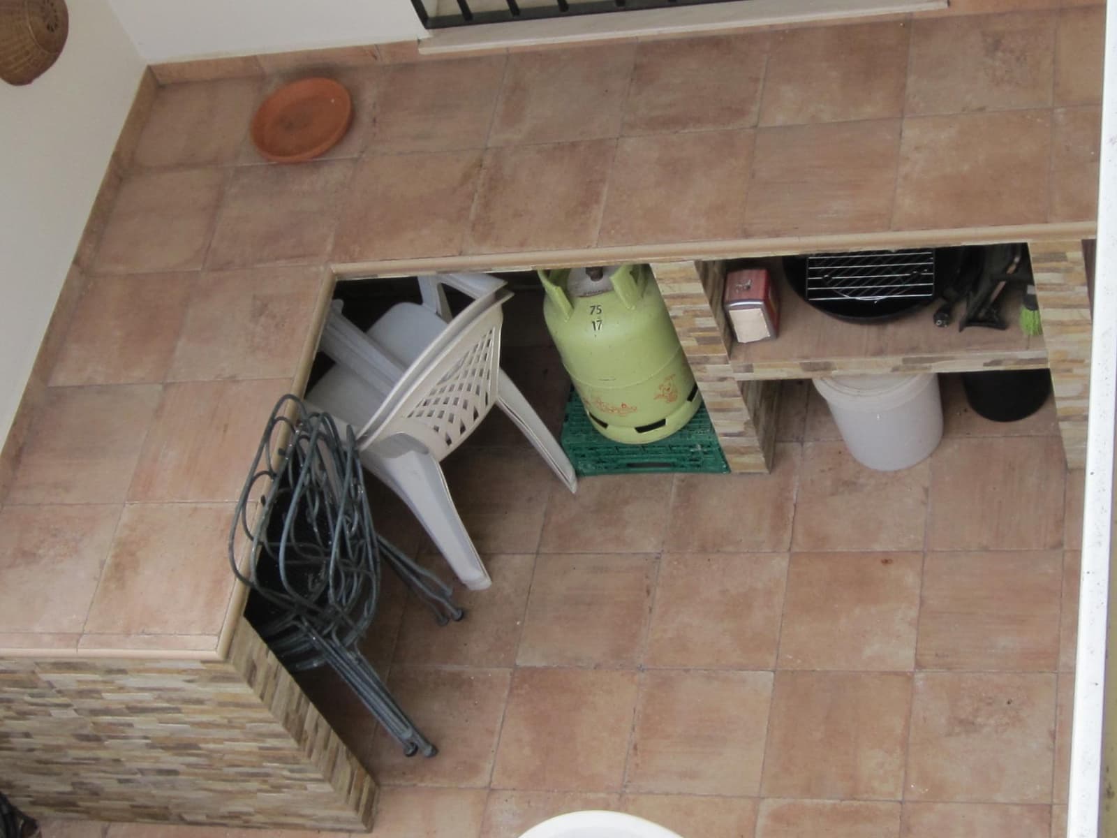 3 soveværelse Finca/Landehus til salg i Cala med garage - € 99.000 (Ref: 8308779)