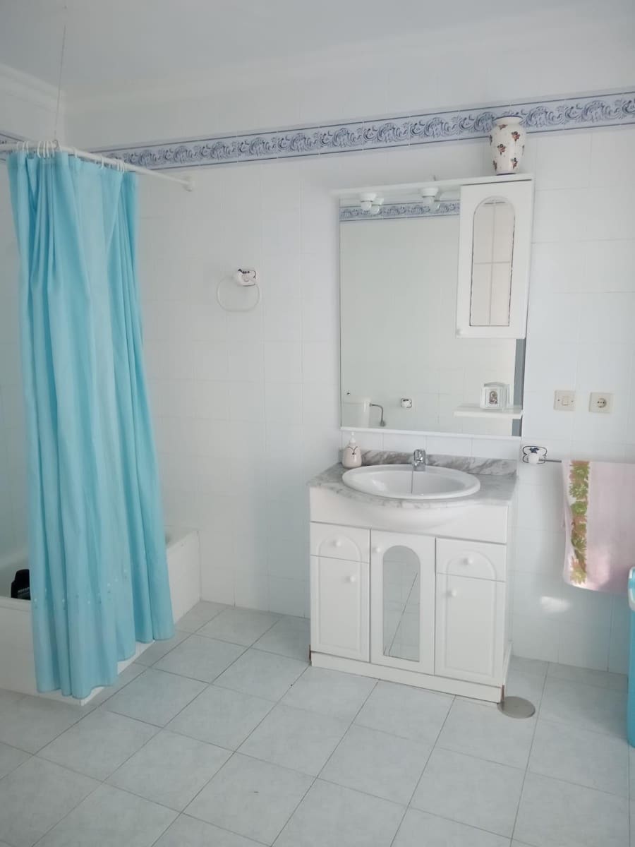5 quarto Casa em Banda para venda em El Pedroso - 150 000 € (Ref: 8308787)