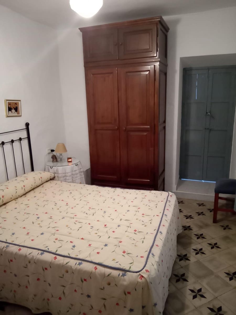 5 quarto Casa em Banda para venda em El Pedroso - 150 000 € (Ref: 8308787)