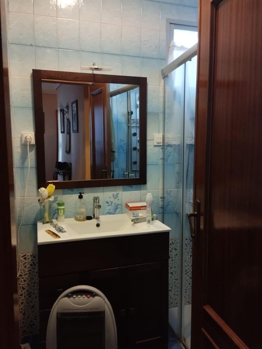 4 soveværelse Villa til salg i Cala med swimmingpool - € 150.000 (Ref: 8311014)