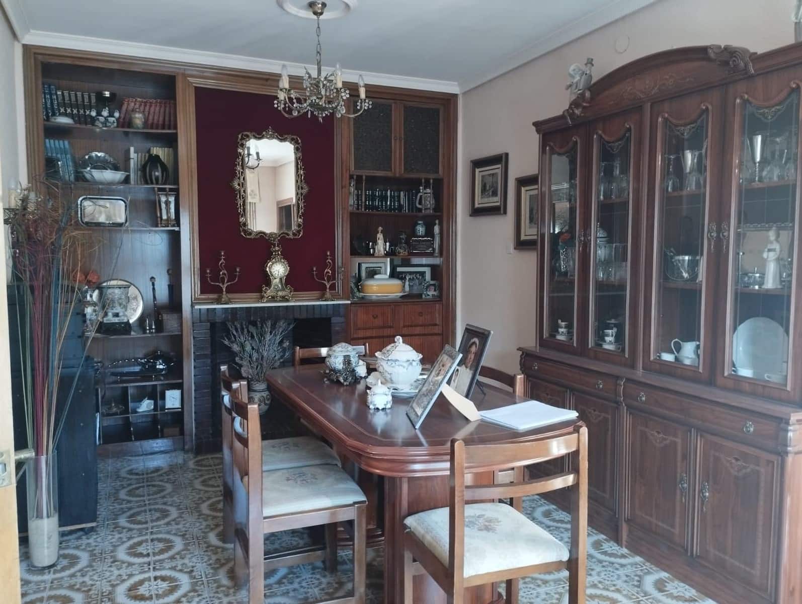 4 soveværelse Villa til salg i Cala med swimmingpool - € 150.000 (Ref: 8311014)