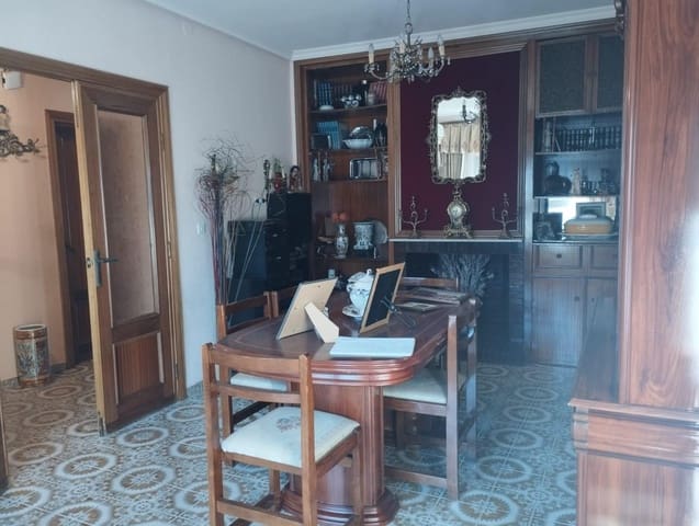 4 sovrum Villa till salu i Cala med pool - 150 000 € (Ref: 8311014)