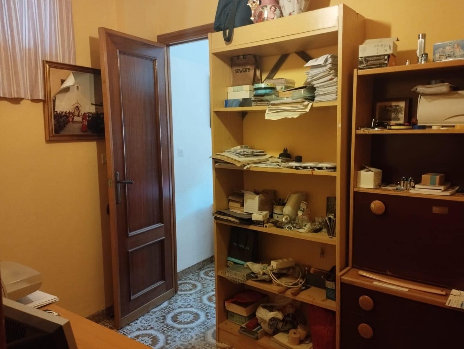 4 soveværelse Villa til salg i Cala med swimmingpool - € 150.000 (Ref: 8311014)