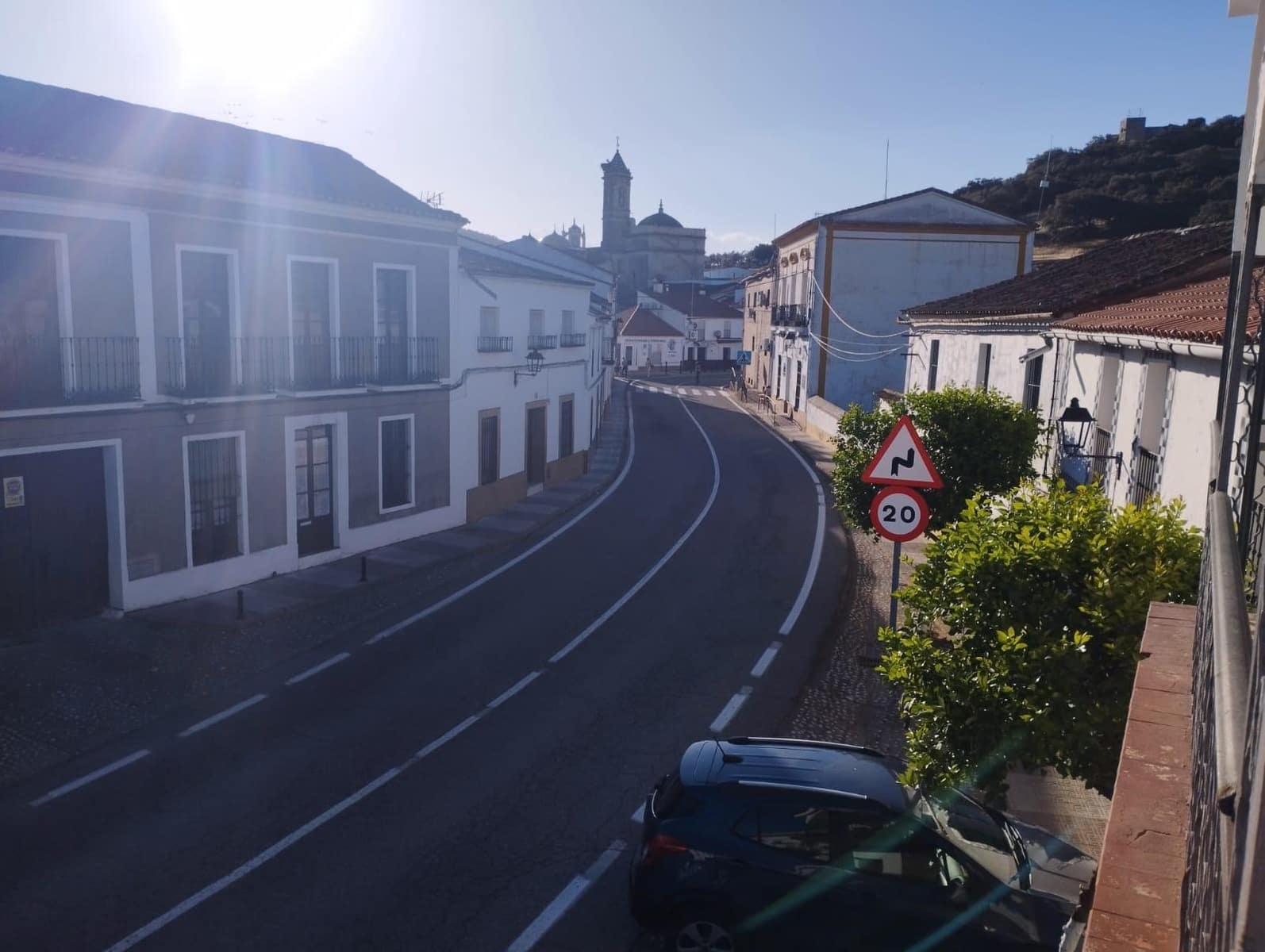 4 soveværelse Villa til salg i Cala med swimmingpool - € 150.000 (Ref: 8311014)