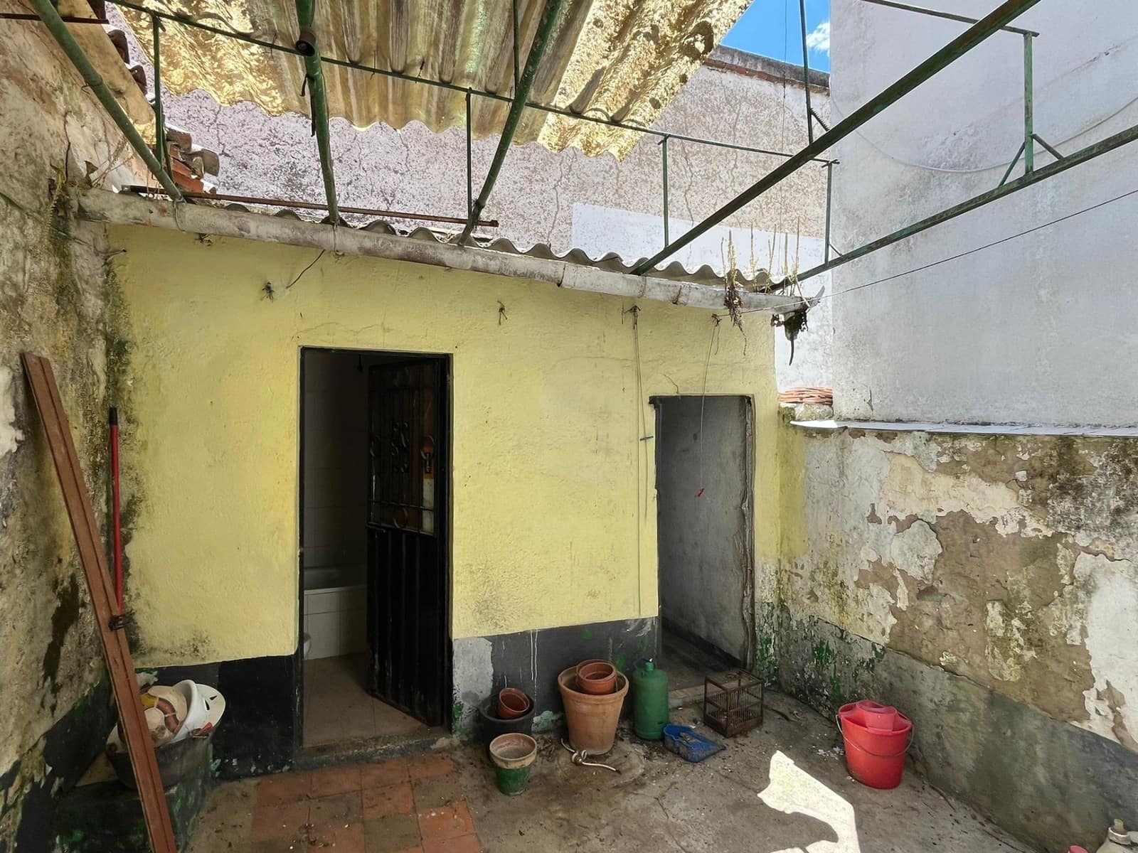 2 soveværelse Byhus til salg i Santa Olalla del Cala - € 35.000 (Ref: 8316358)