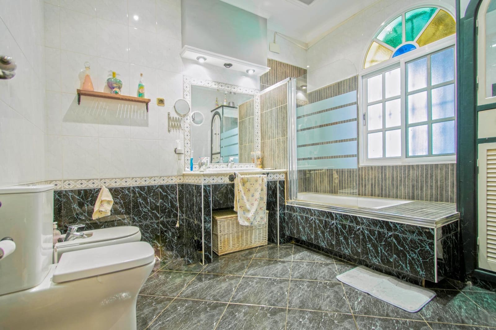 5 soverom Villa til salgs i Utrera med svømmebasseng - € 238 000 (Ref: 8396645)