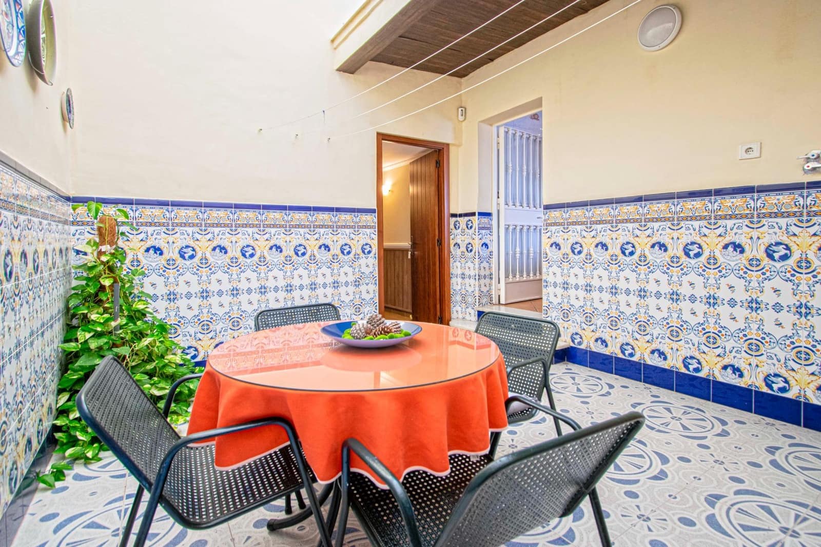 5 soverom Villa til salgs i Utrera med svømmebasseng - € 238 000 (Ref: 8396645)