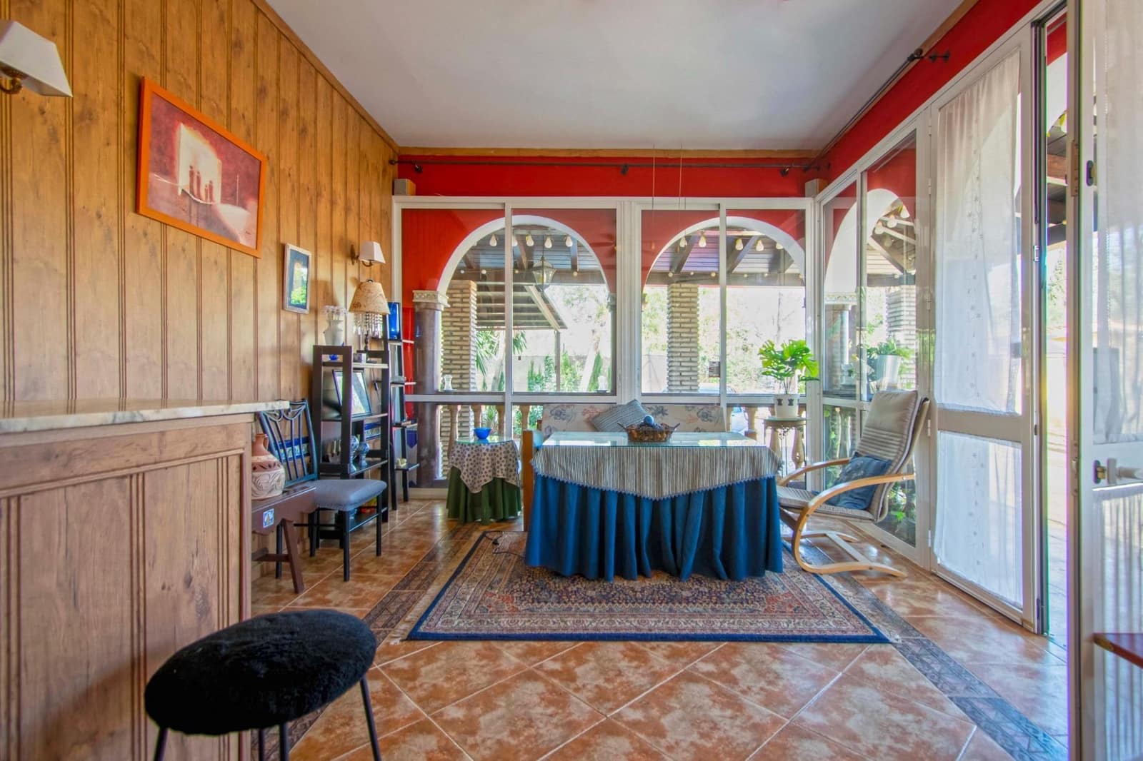 5 bedroom Villa for sale in Utrera with pool - € 238,000 (Ref: 8396645)