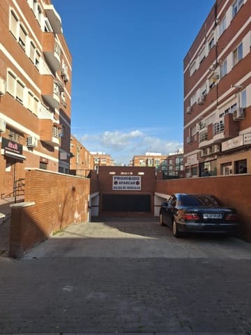 Garage for sale in Seville city - € 18,900 (Ref: 8405217)