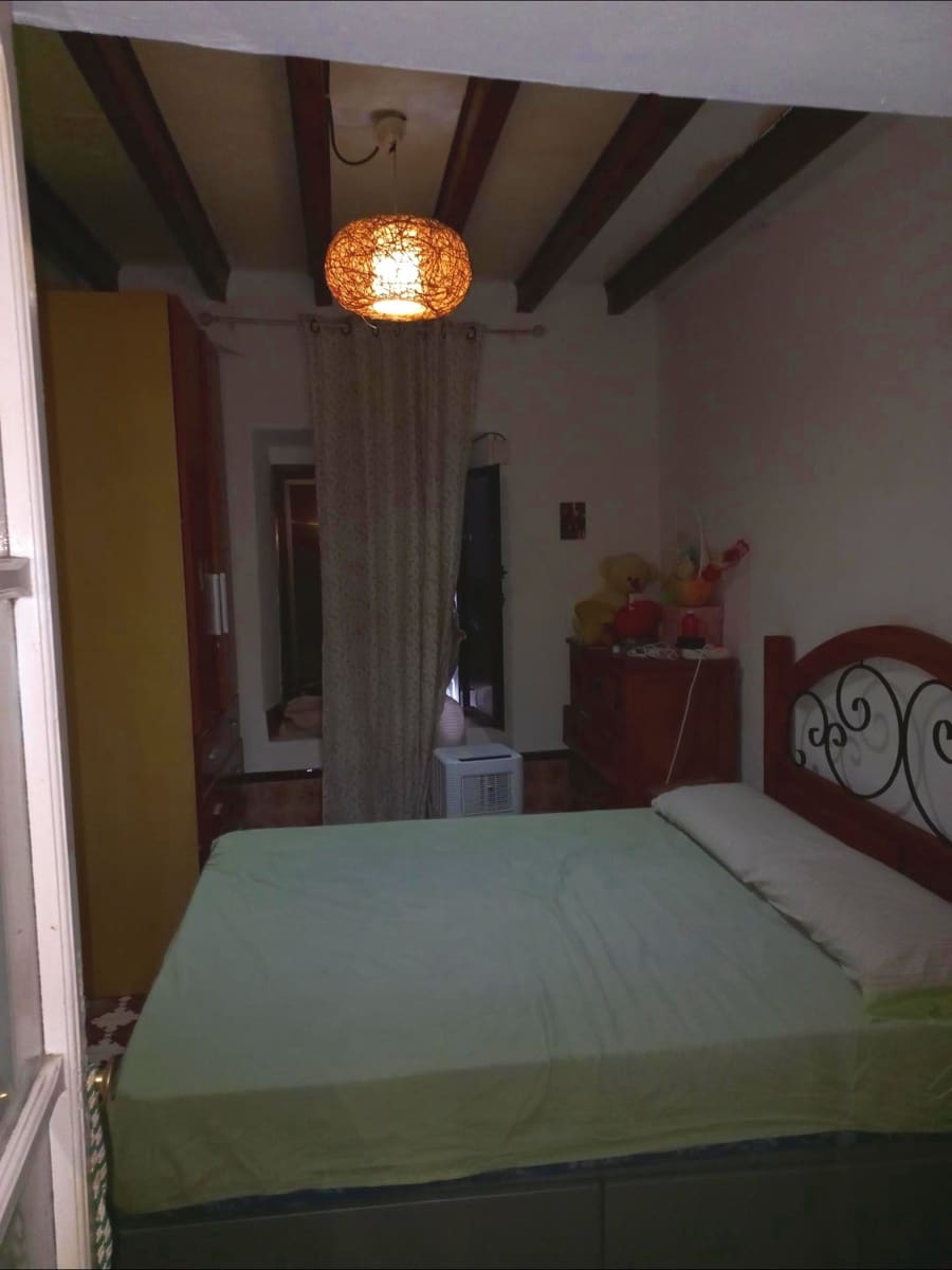 5 soverom Hus til salgs i Salteras med garasje - € 239 000 (Ref: 8439040)