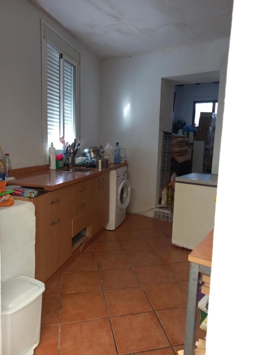 5 soverom Hus til salgs i Salteras med garasje - € 239 000 (Ref: 8439040)