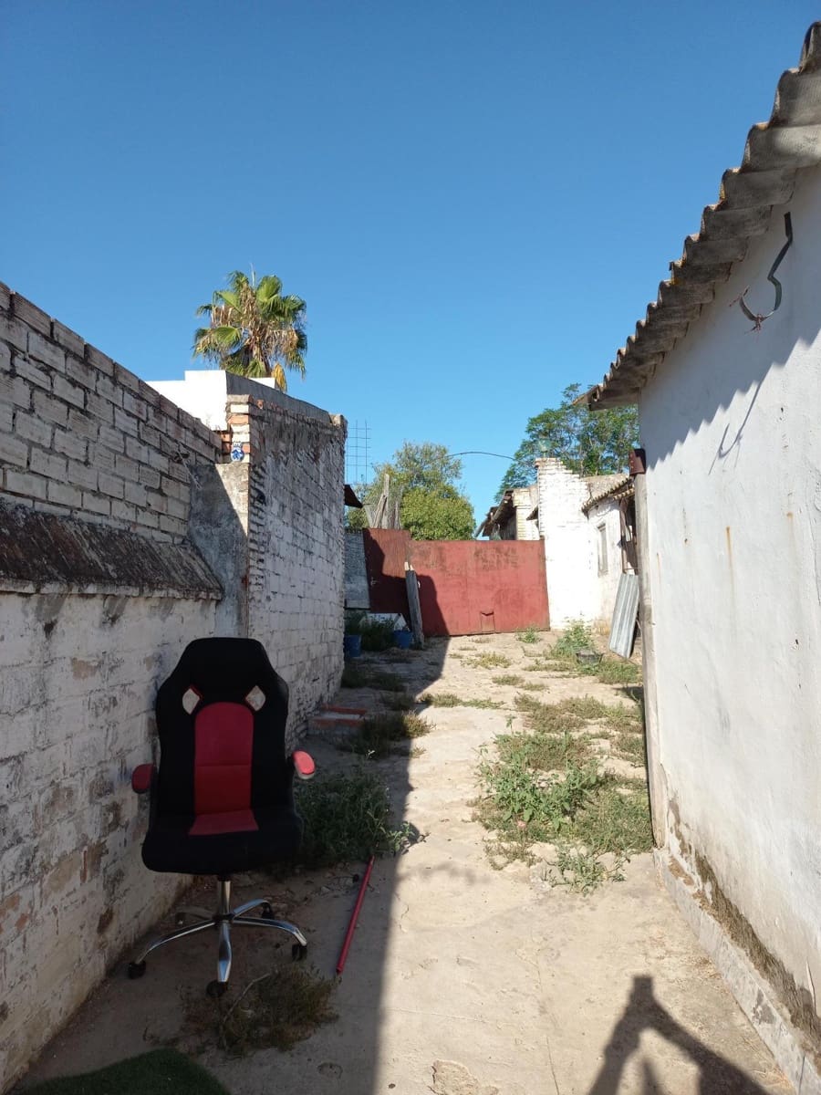 5 soverom Hus til salgs i Salteras med garasje - € 239 000 (Ref: 8439040)