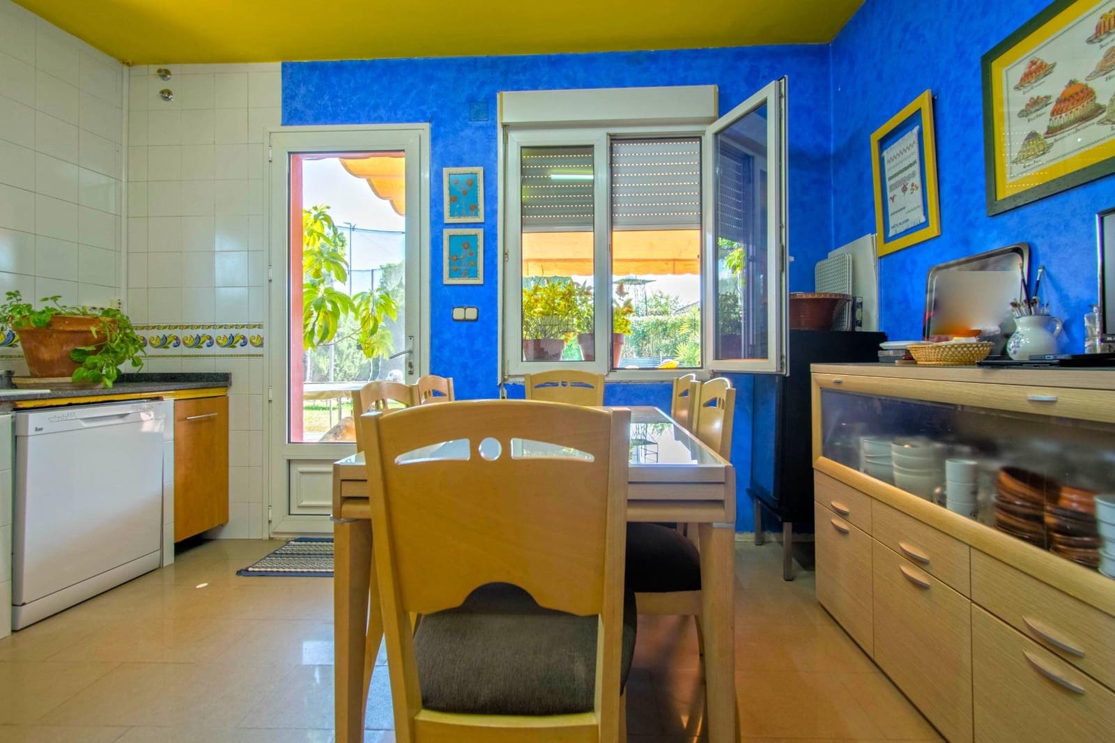 5 chambre Villa/Maison à vendre à Palomares del Rio avec piscine - 379 000 € (Ref: 8467857)