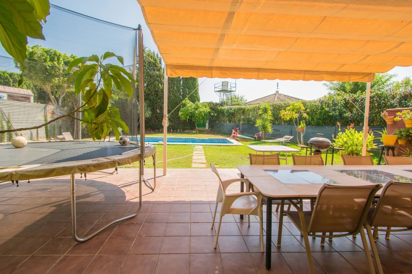 5 chambre Villa/Maison à vendre à Palomares del Rio avec piscine - 379 000 € (Ref: 8467857)