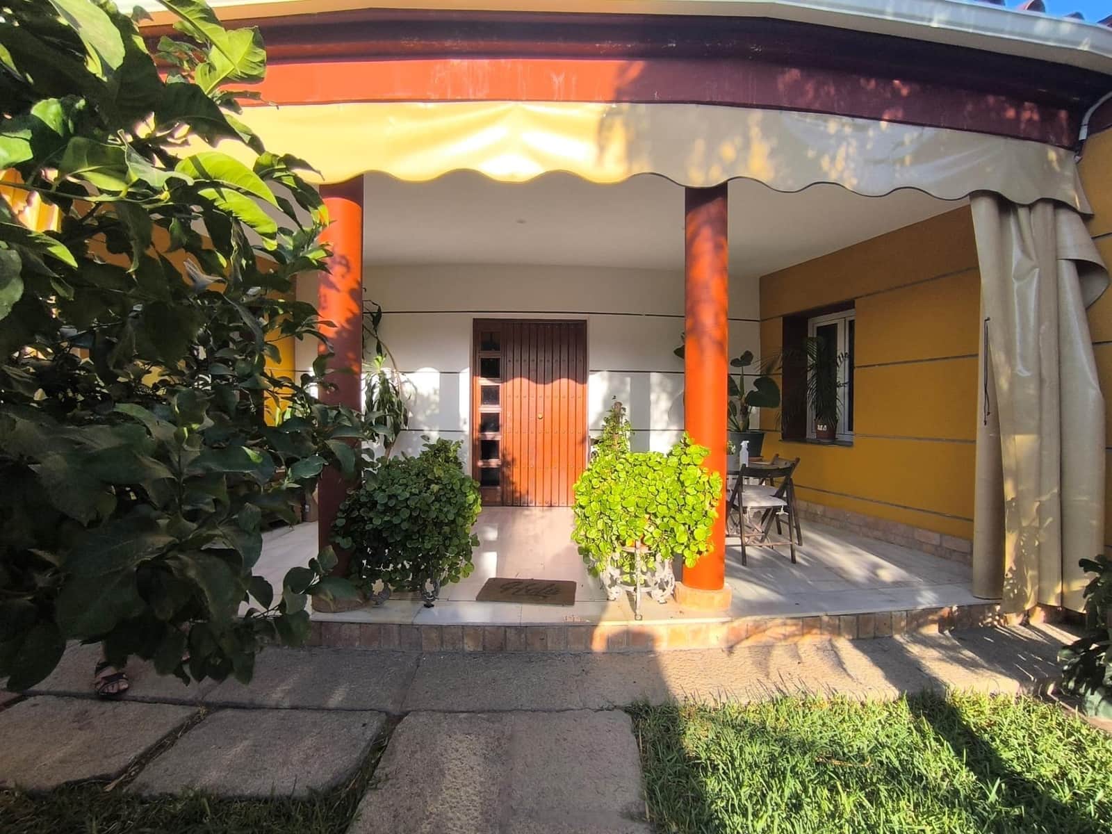 5 chambre Villa/Maison à vendre à Palomares del Rio avec piscine - 379 000 € (Ref: 8467857)