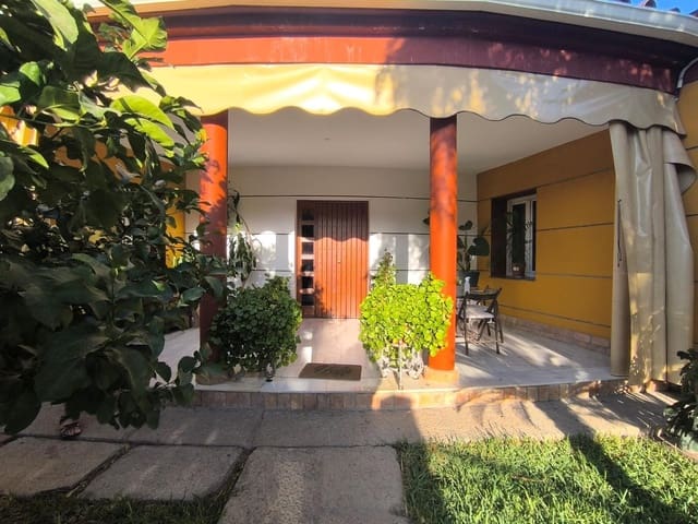 5 chambre Villa/Maison à vendre à Palomares del Río avec piscine - 379 000 € (Ref: 8467857)