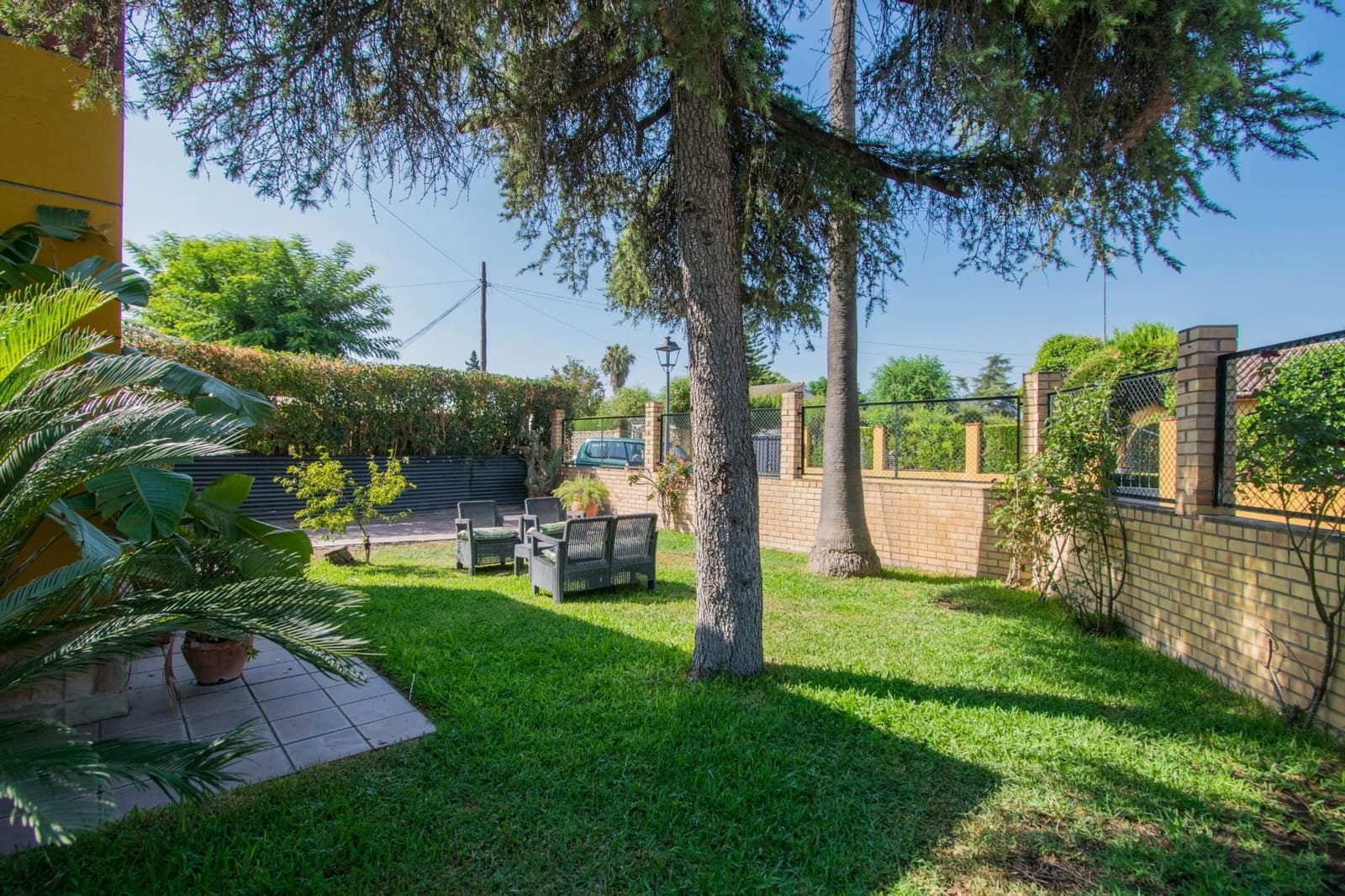 5 chambre Villa/Maison à vendre à Palomares del Rio avec piscine - 379 000 € (Ref: 8467857)