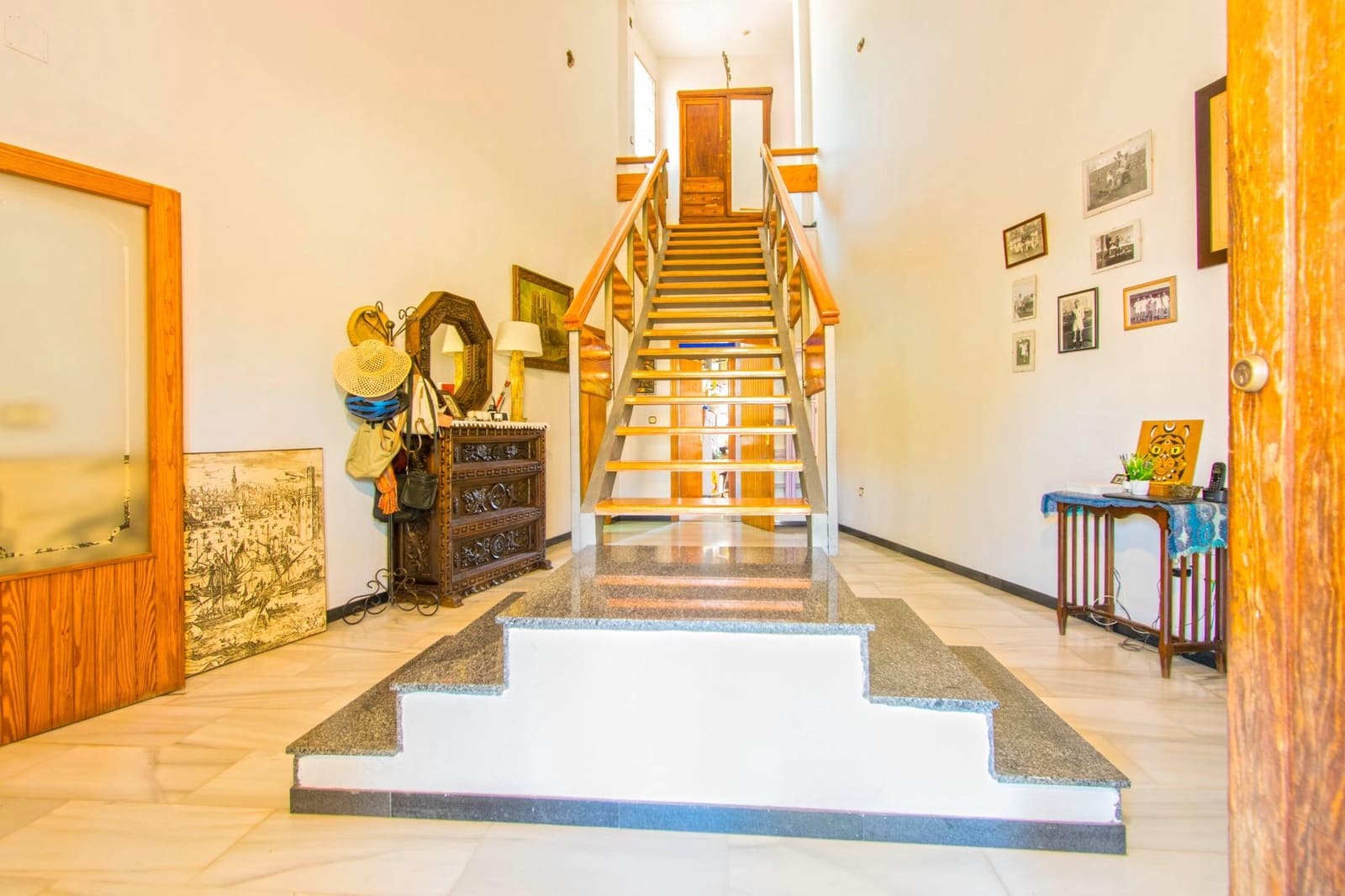 5 chambre Villa/Maison à vendre à Palomares del Rio avec piscine - 379 000 € (Ref: 8467857)