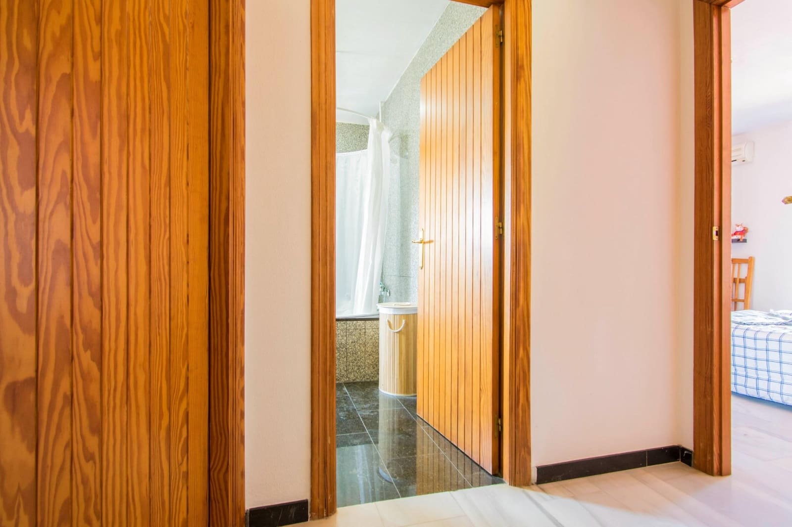 5 chambre Villa/Maison à vendre à Palomares del Rio avec piscine - 379 000 € (Ref: 8467857)