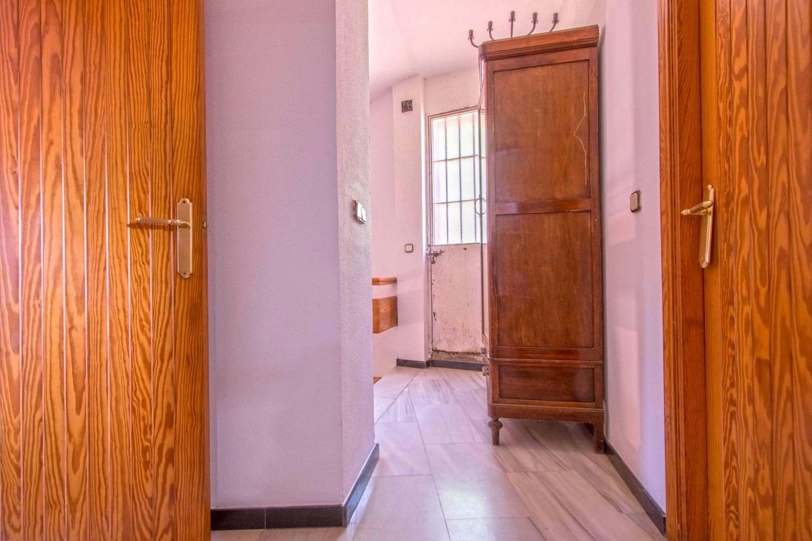 5 chambre Villa/Maison à vendre à Palomares del Rio avec piscine - 379 000 € (Ref: 8467857)