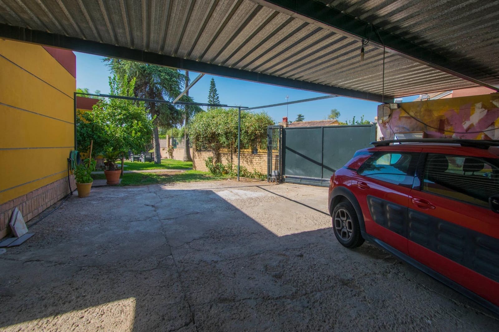 5 chambre Villa/Maison à vendre à Palomares del Rio avec piscine - 379 000 € (Ref: 8467857)