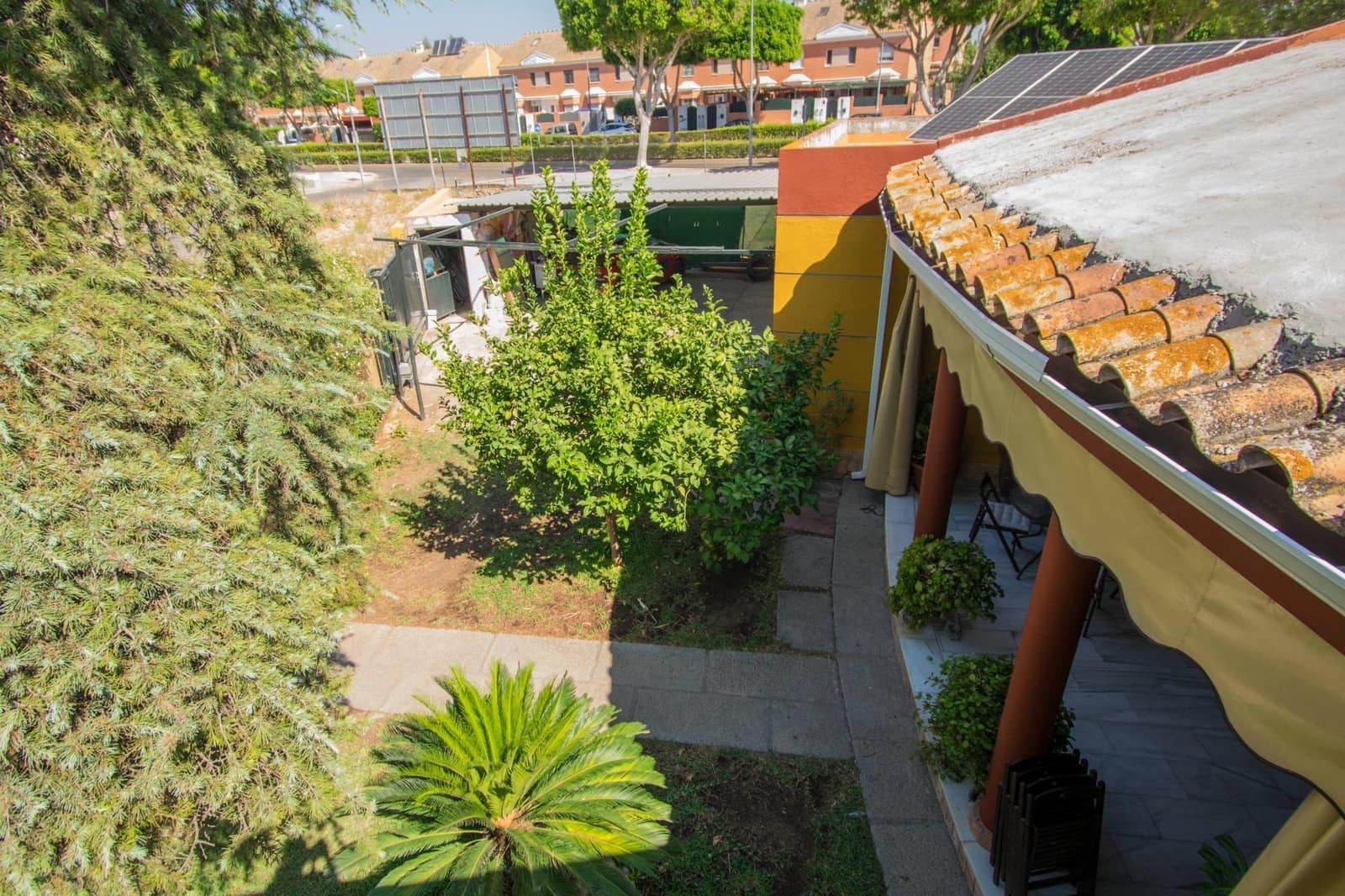 5 chambre Villa/Maison à vendre à Palomares del Rio avec piscine - 379 000 € (Ref: 8467857)