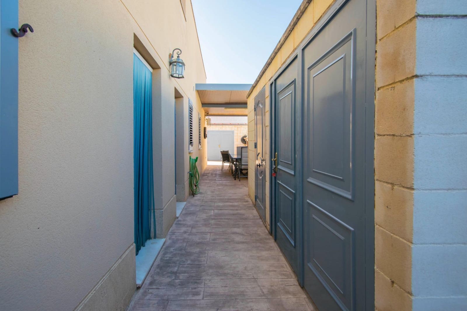 4 sypialnia Willa na sprzedaż w Espartinas z basenem garażem - 412 000 € (Ref: 8477911)