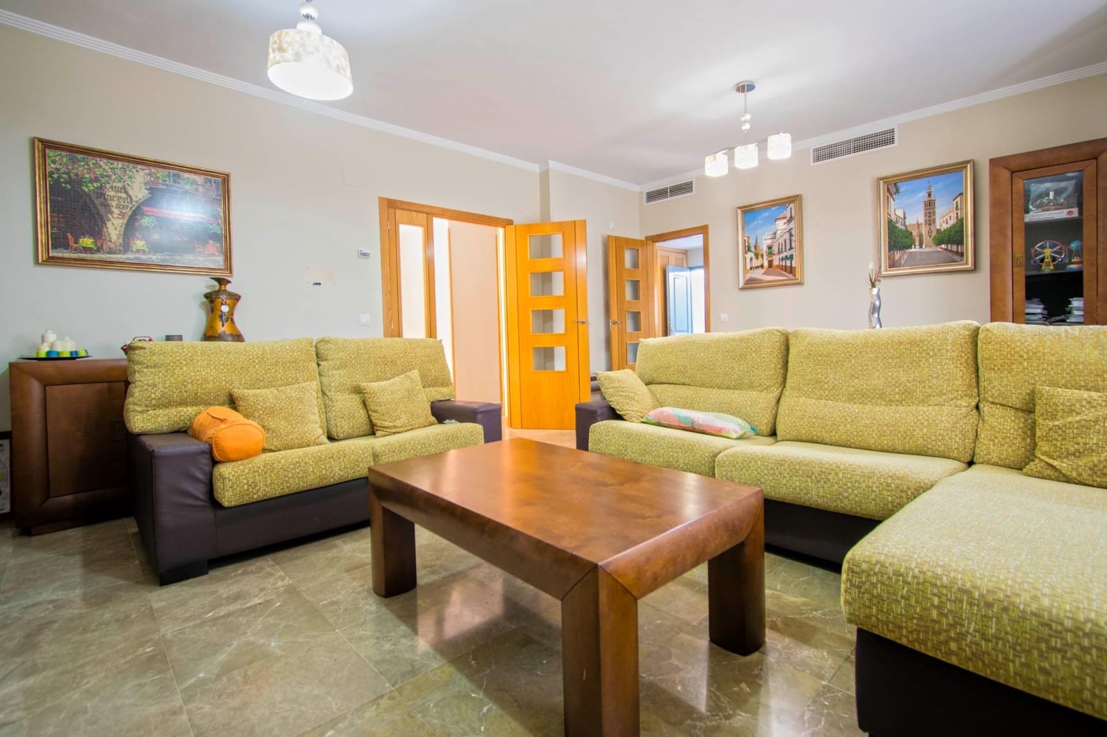 4 sypialnia Willa na sprzedaż w Espartinas z basenem garażem - 412 000 € (Ref: 8477911)