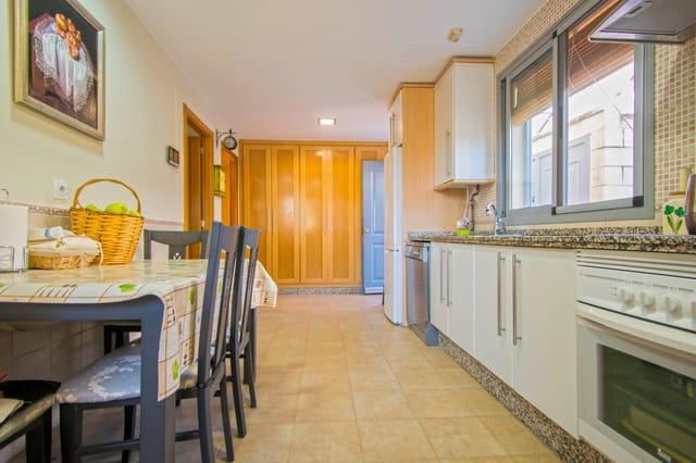 4 chambre Villa/Maison à vendre à Espartinas avec piscine garage - 412 000 € (Ref: 8477911)