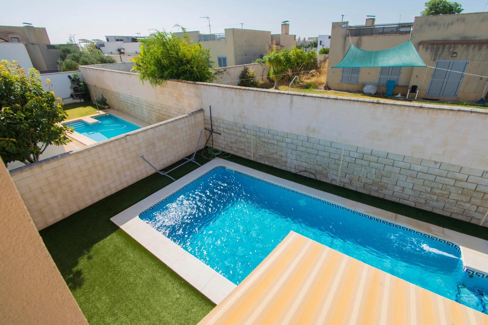 4 sypialnia Willa na sprzedaż w Espartinas z basenem garażem - 412 000 € (Ref: 8477911)